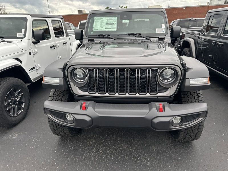 2024 Jeep Gladiator Rubicon 4x4Image 2