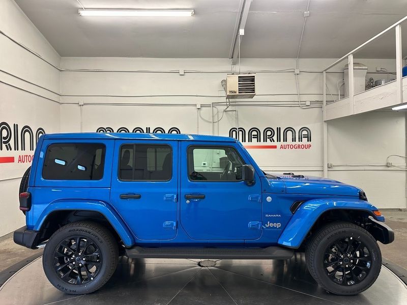 2024 Jeep Wrangler 4-door Sahara 4xeImage 4