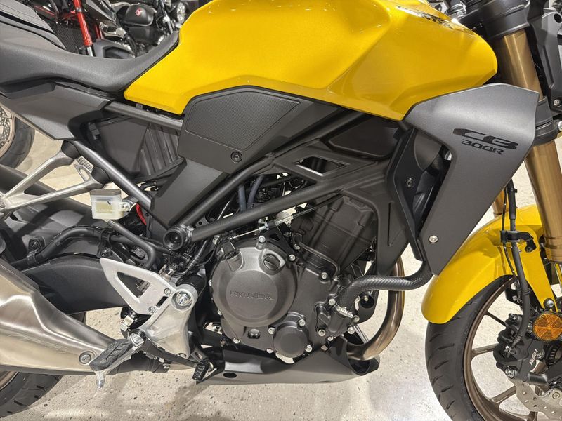 New 2026 Honda CB300R ABS Image 20