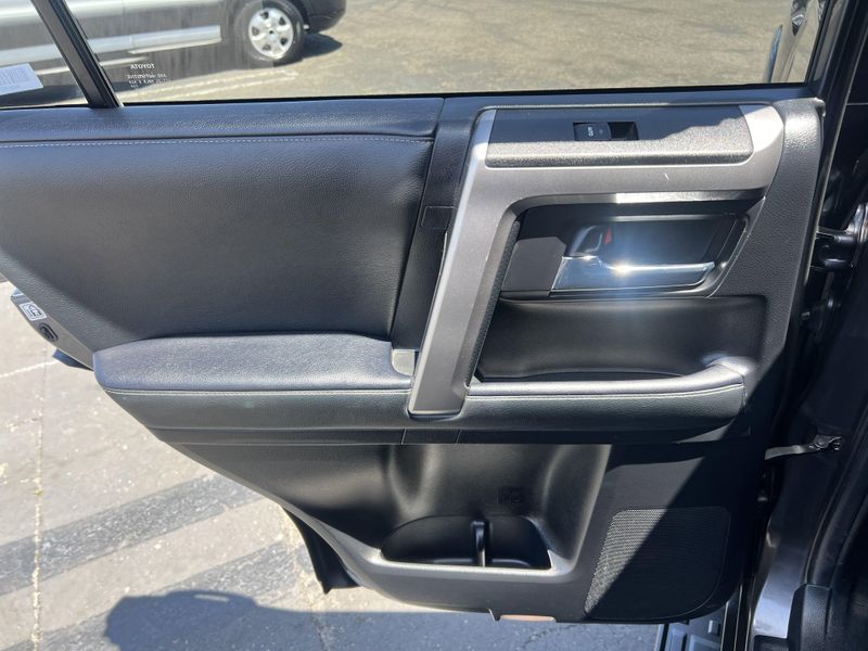 Used 2021 Toyota 4Runner SR5 PremiumImage 17