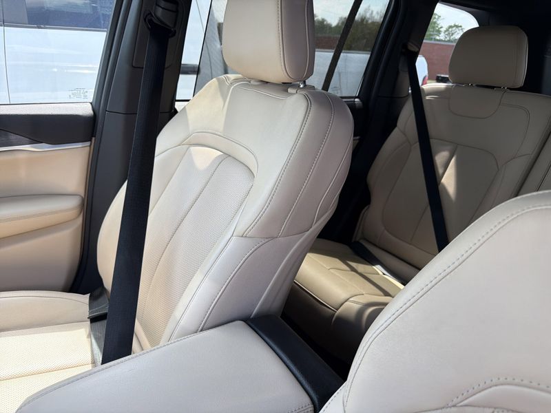 Used 2023 Jeep Grand Cherokee LimitedImage 34