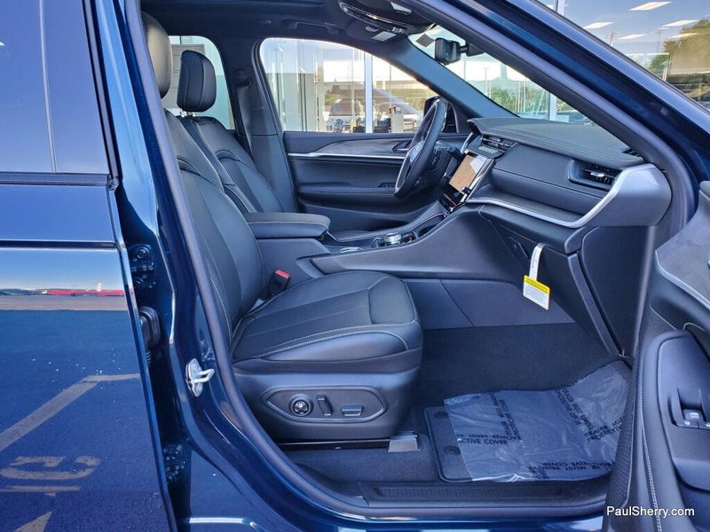 New 2026 Jeep Grand Cherokee Limited Reserve 4x4