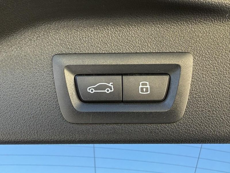 Used 2025 BMW X5 M60iImage 17