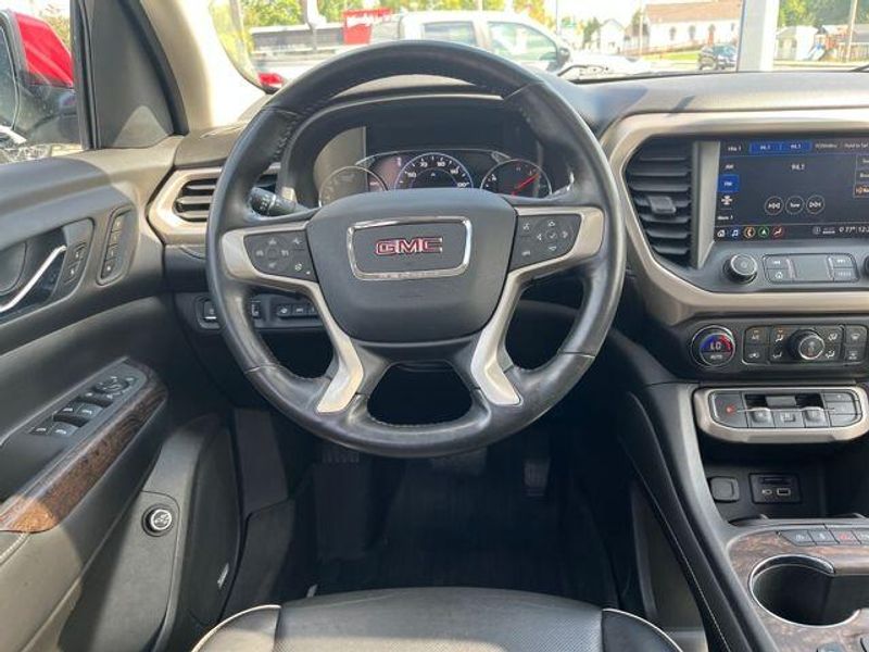 2020 GMC Acadia Denali