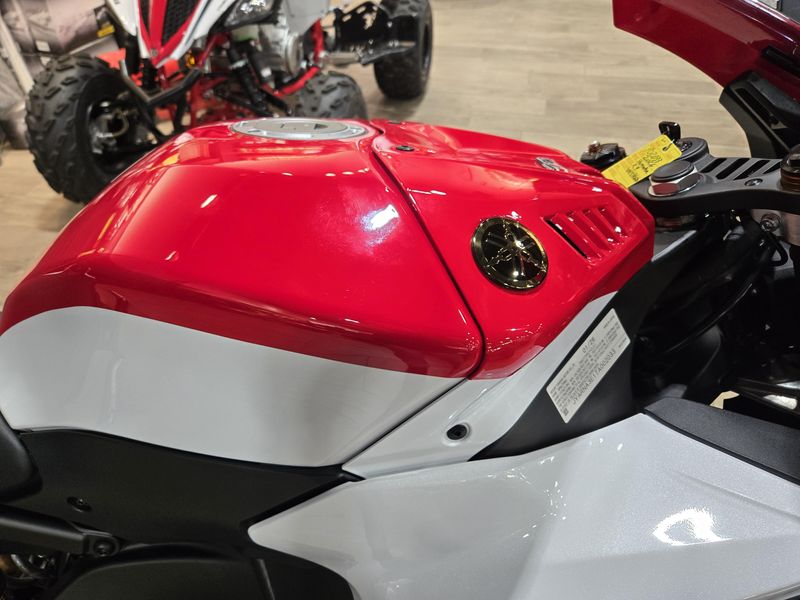 NEW 2026 YAMAHA YZFR9 70TH ANNIVERSARY EDITION Image 10