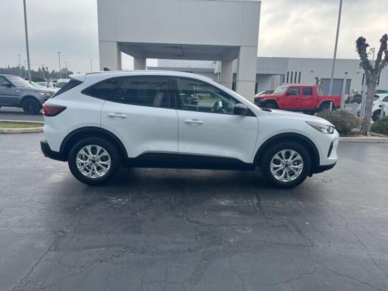 2025 Ford Escape Active photo 2