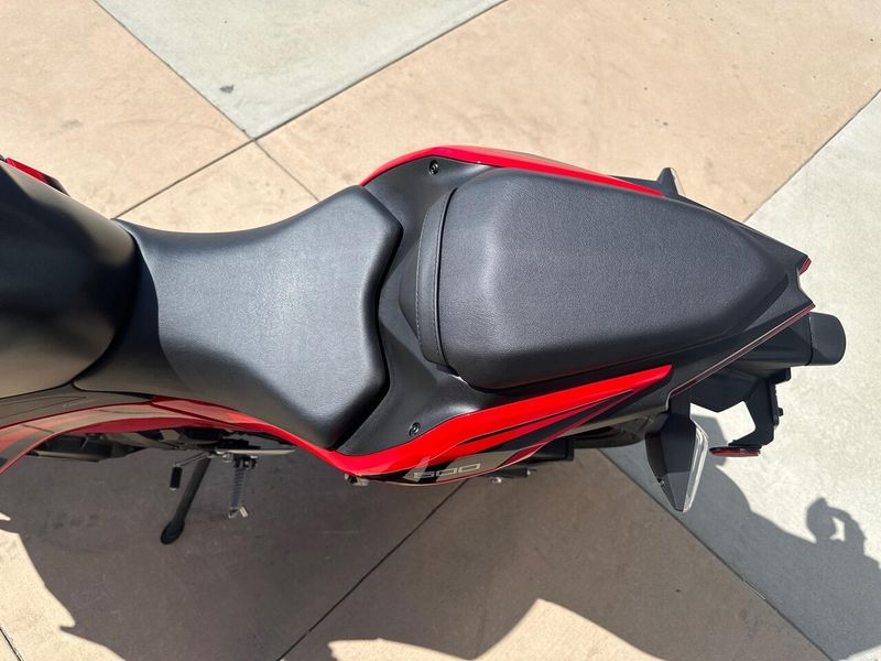 2025 Kawasaki NINJA 500 SE ABS Image 9