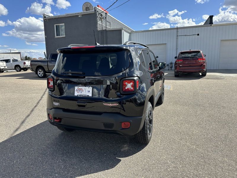 2023 Jeep Renegade Trailhawk 4x4Image 8