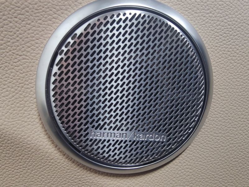 Used 2023 Alfa Romeo Giulia Lusso AWD w/Activ AsstImage 7
