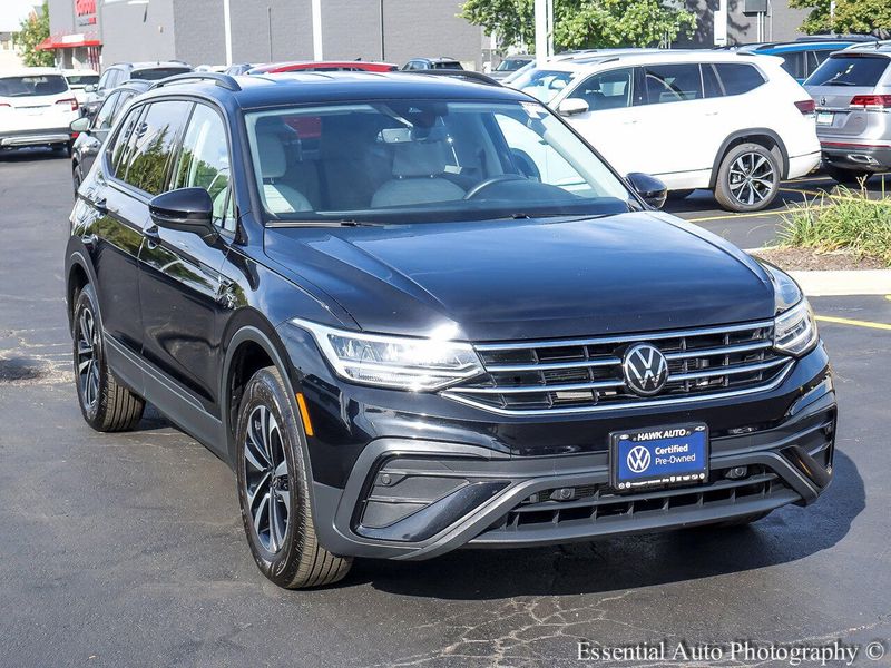 2024 Volkswagen Tiguan S photo 2