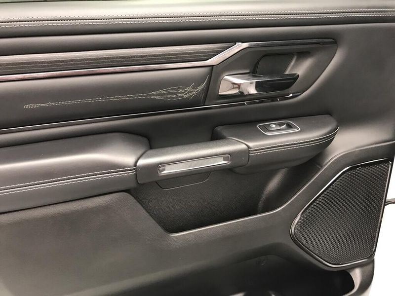 Used 2023 RAM 1500 LimitedImage 17