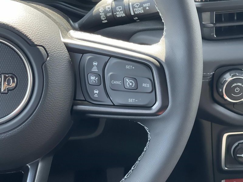 New 2026 Jeep Wrangler 4-door Rubicon X