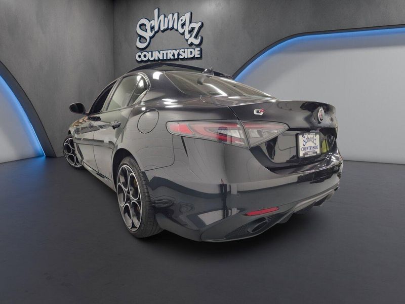 Used 2025 Alfa Romeo Giulia Veloce Premium AWD w/SunroofImage 12