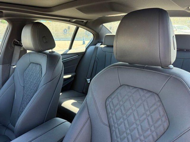 Used 2023 BMW 5 Series 530e iPerformanceImage 22