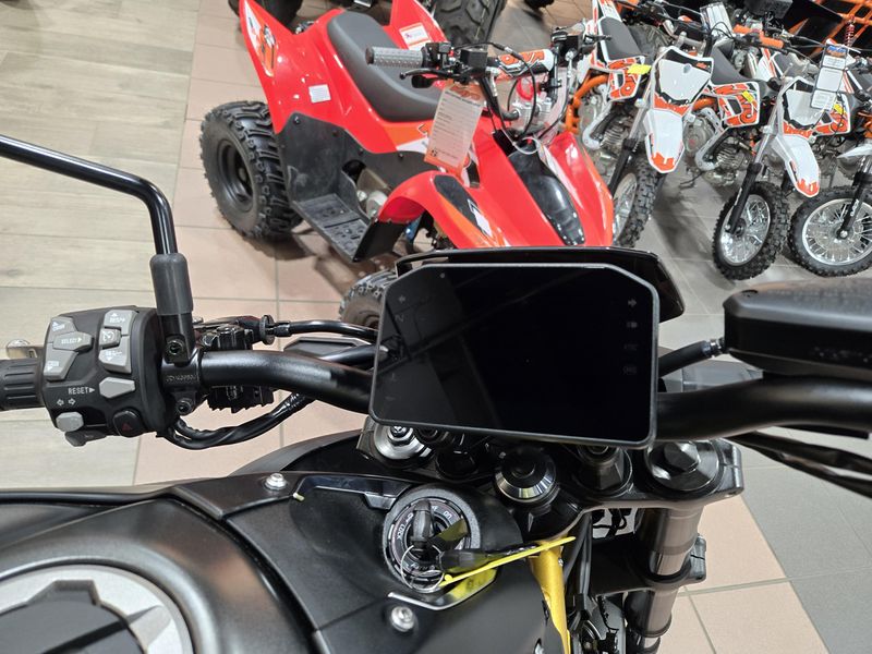 NEW 2026 KAWASAKI Z900 ABS Image 15