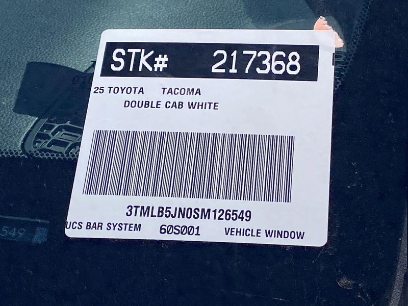 2025 Toyota Tacoma SR5Image 21