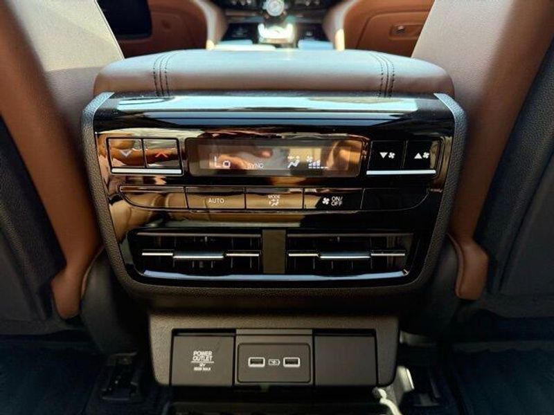 Used 2024 Acura MDX w/Technology Package