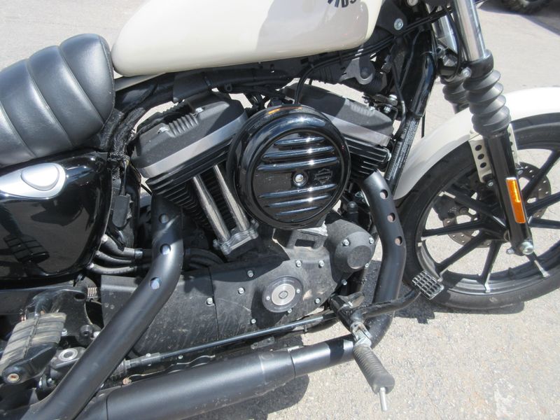 USED 2022 HARLEY SPORTSTER IRON 883 Image 9