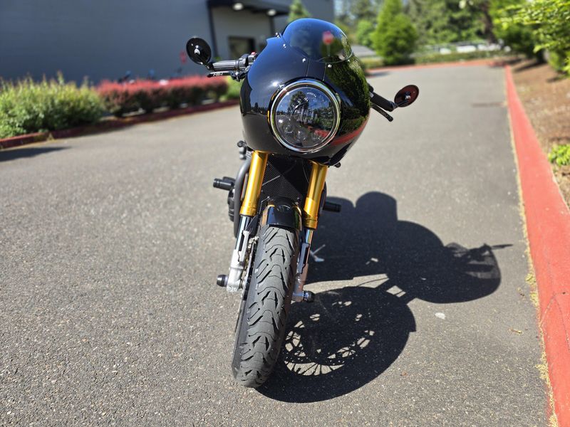 2024 Triumph THRUXTON 1200 RS 