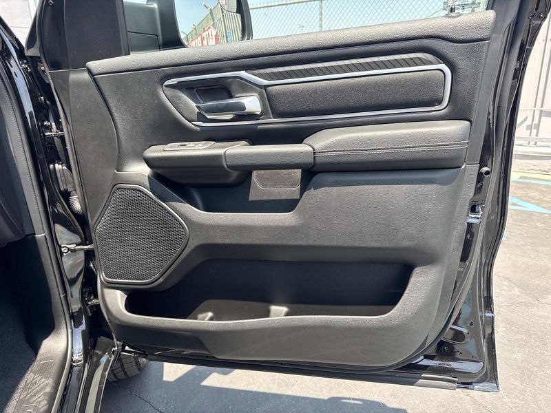 New 2026 RAM 1500 Big Horn Crew Cab 4x2 5'7' Box