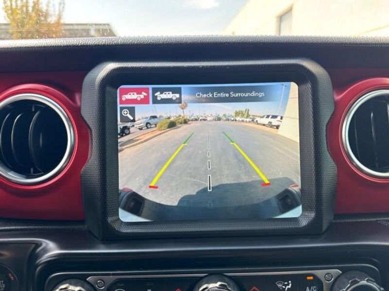 2021 Jeep Gladiator Rubicon photo 18