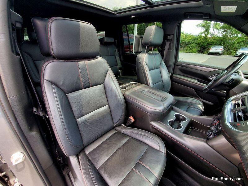 2021 Chevrolet Suburban RSTImage 26