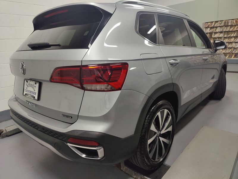 Used 2022 Volkswagen Taos SEAWD w/SunroofImage 12