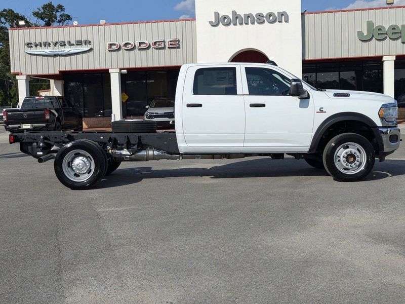 2024 RAM 5500 Tradesman Chassis Crew Cab 4x4 60