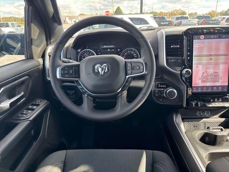 2026 RAM 1500 Big Horn Crew Cab 4x4 5'7' Box