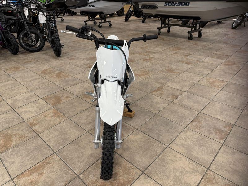 New 2026 Honda CRF110F Image 12