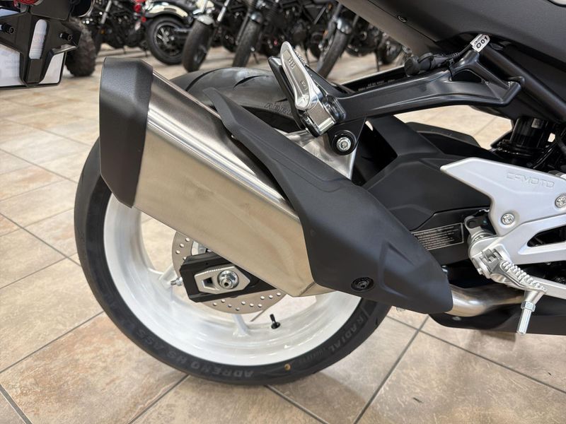 New 2026 CFMOTO 450SS Image 21