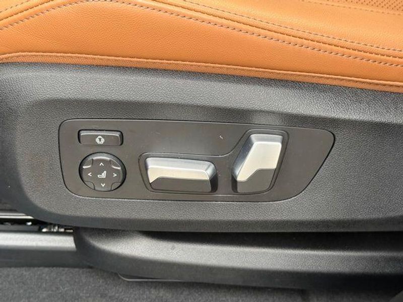 Used 2025 BMW X5 xDrive40iImage 21