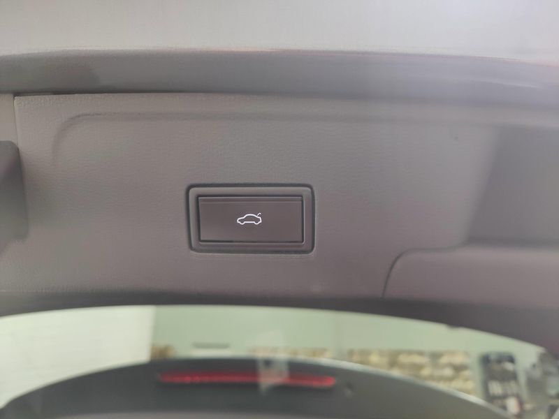 Used 2020 Volkswagen Atlas Cross Sport SEL AWD w/Sunroof/NavImage 14