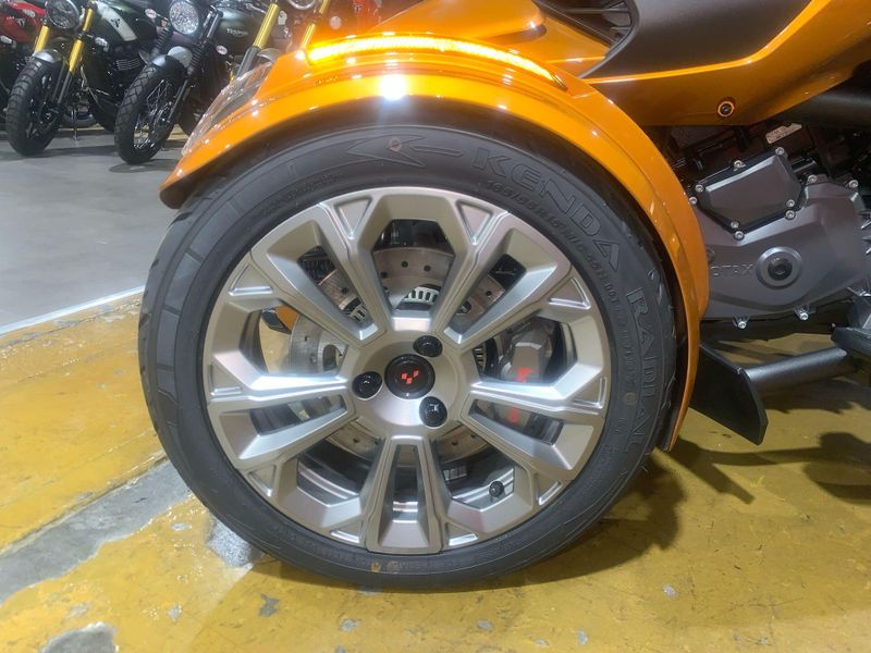 New 2024 Can-Am SPYDER F3 LIMITED SPECIAL SERIES (SE6) Image 10