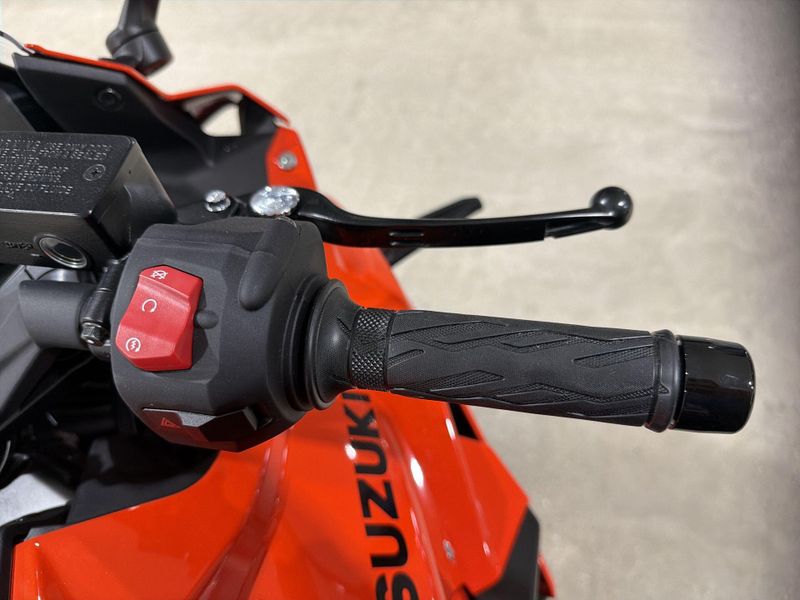 New 2026 Suzuki GSX-8R Image 24