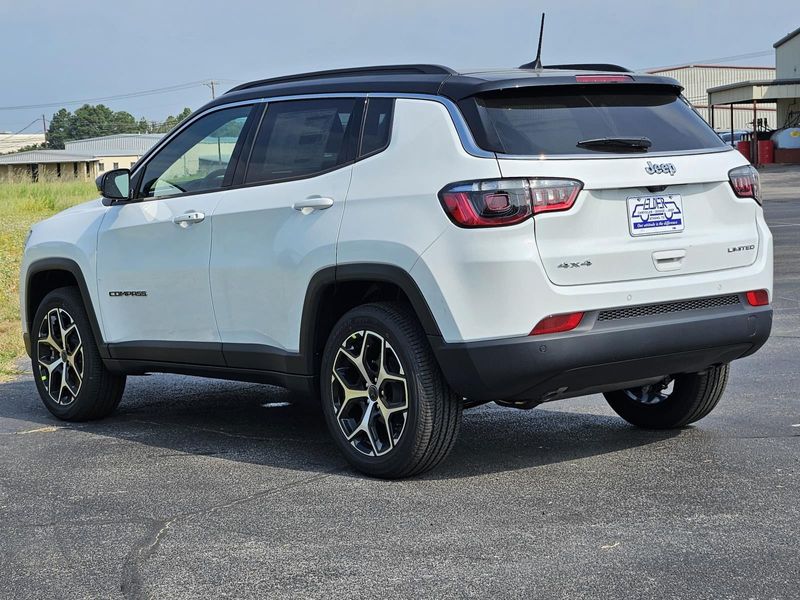  Jeep Compass Image 6