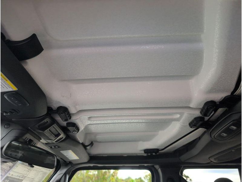 New 2026 Jeep Wrangler 4-door Sport SImage 14