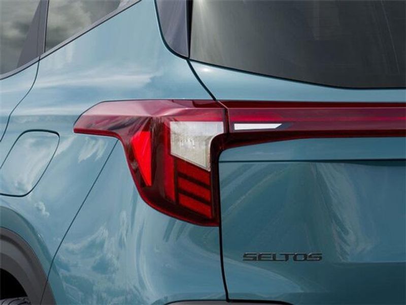 2025 Kia Seltos SImage 11