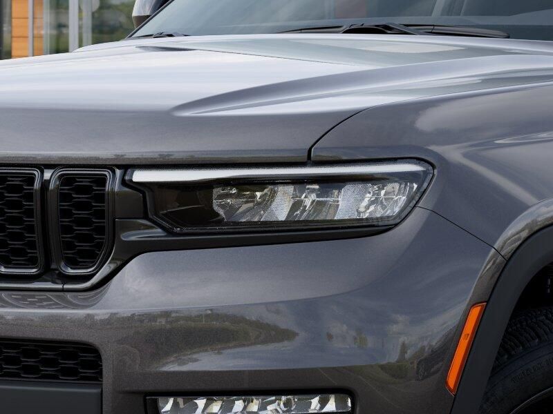 New 2025 Jeep Grand Cherokee L Limited 4x4Image 43