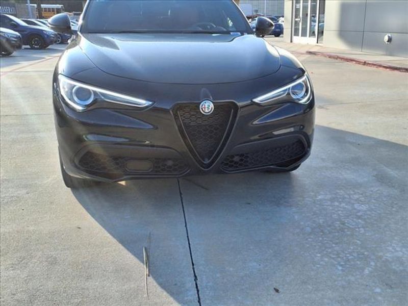 2022 Alfa Romeo Stelvio VeloceImage 13