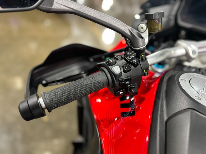 New 2026 Ducati MULTISTRADA V4 PIKES PEAK Image 31
