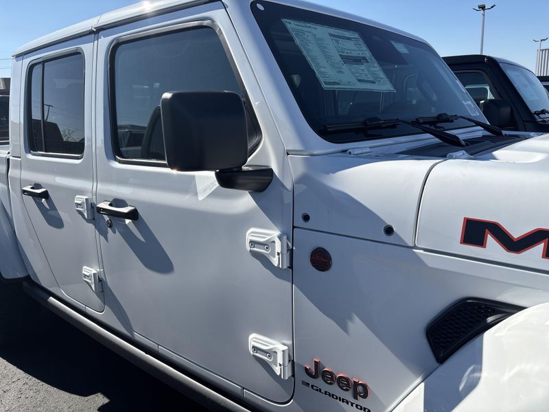 New 2026 Jeep Gladiator Mojave X 4x4Image 4