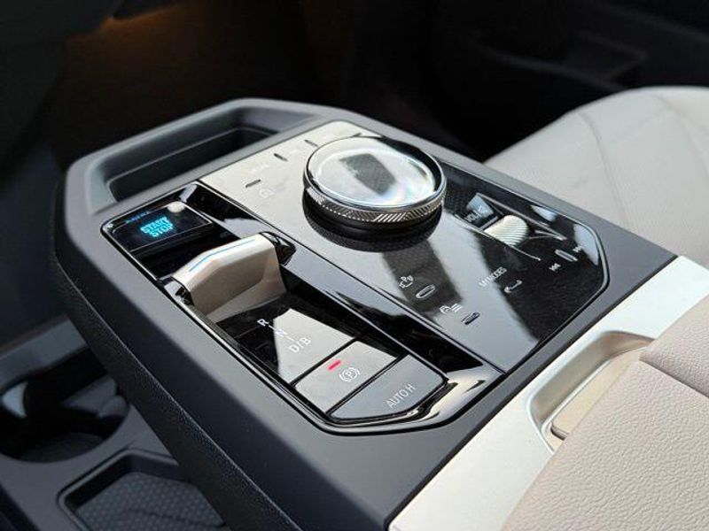 New 2026 BMW iX xDrive45Image 23