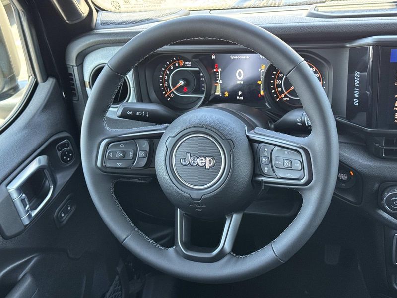 New 2026 Jeep Gladiator Sport S 4x4
