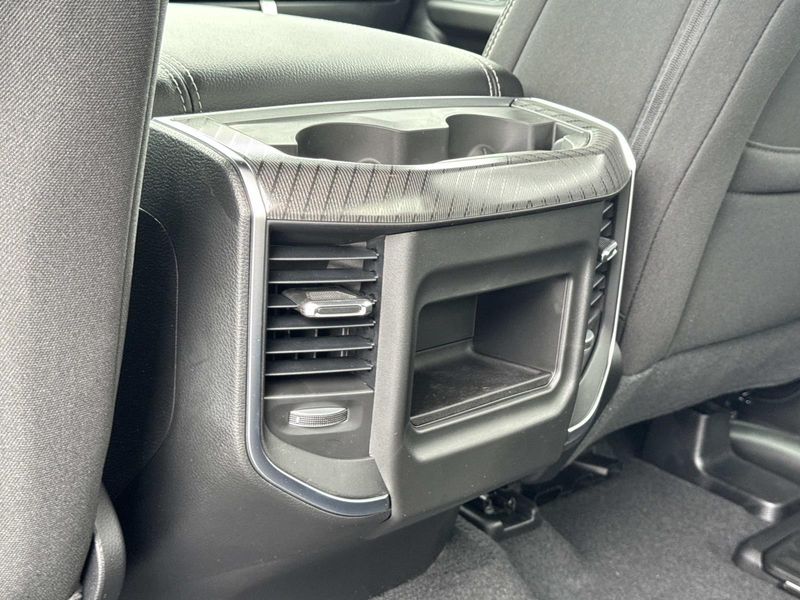 New 2026 RAM 1500 Big Horn Crew Cab 4x2 5'7' Box