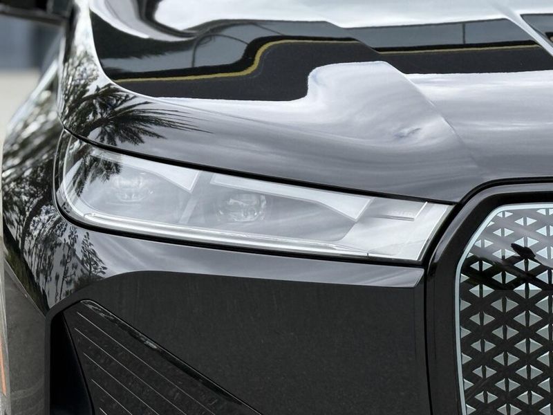 2025 BMW iX xDrive50Image 12