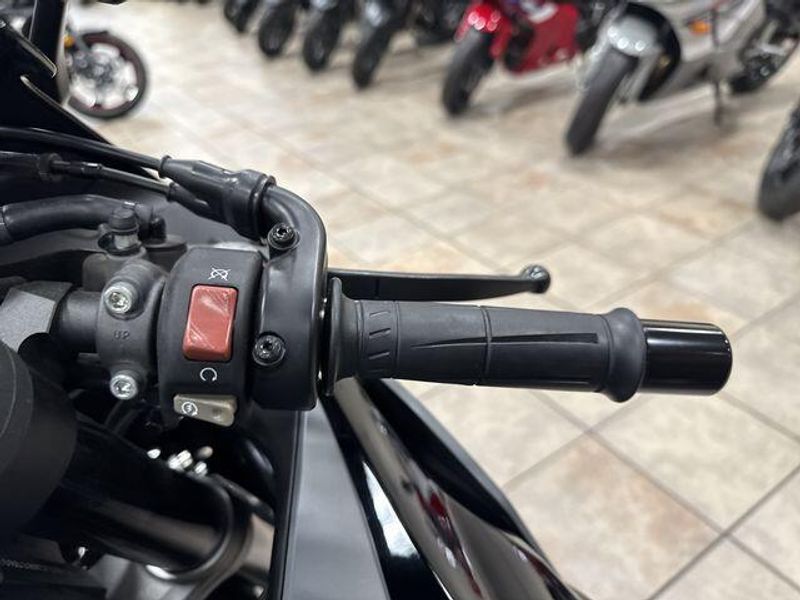 New 2025 Kawasaki NINJA ZX-6R ABS Image 18