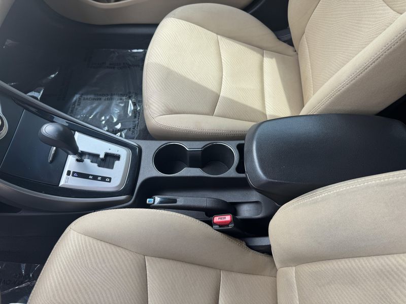 Used 2011 Hyundai Elantra GLS PZEVImage 20