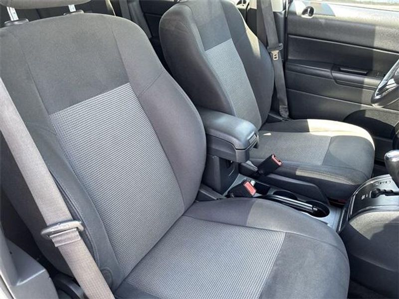 Used 2016 Jeep Patriot LatitudeImage 11