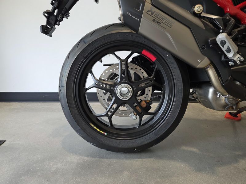 New 2025 Ducati Multistrada V4 Pikes Peak 
